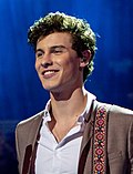 https://upload.wikimedia.org/wikipedia/commons/thumb/b/b4/Shawn_Mendes_at_The_Queen%27s_Birthday_Party_%28cropped_2%29.jpg/120px-Shawn_Mendes_at_The_Queen%27s_Birthday_Party_%28cropped_2%29.jpg